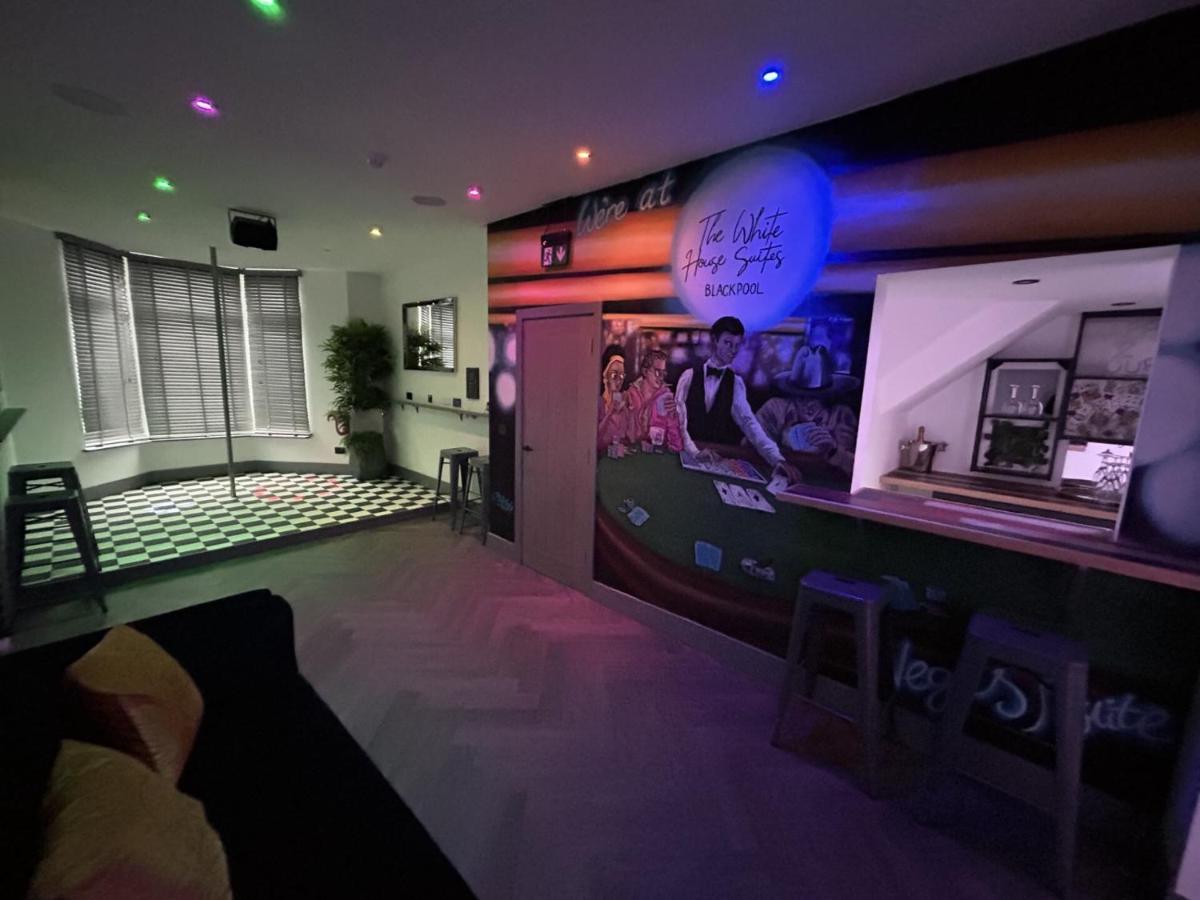 The White House Vegas Suites Blackpool Exterior foto